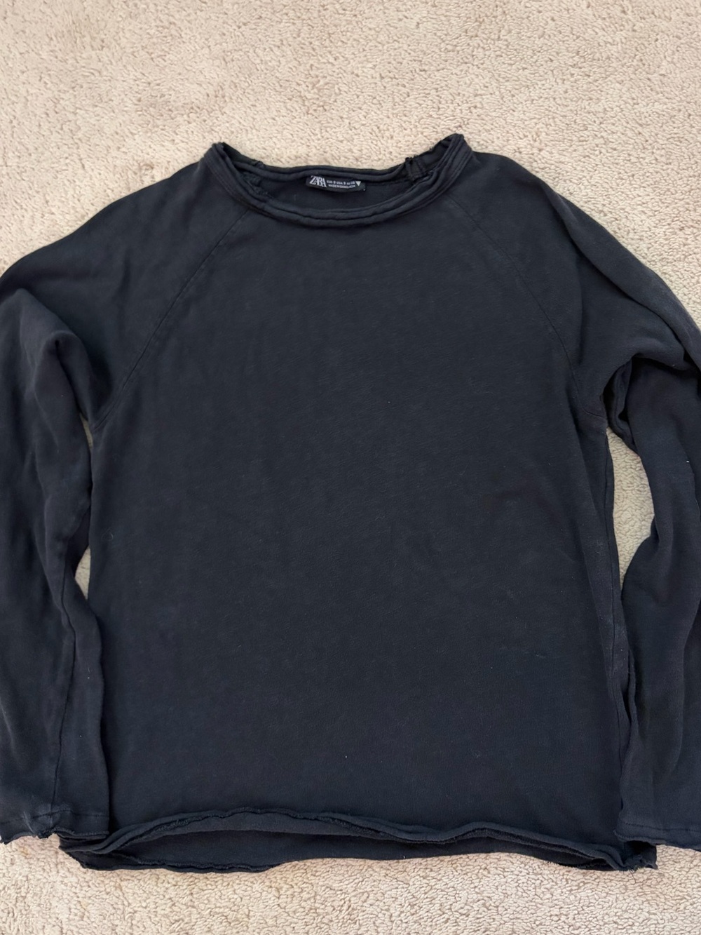 Zara Raw Edge Hem Sweatsghirt